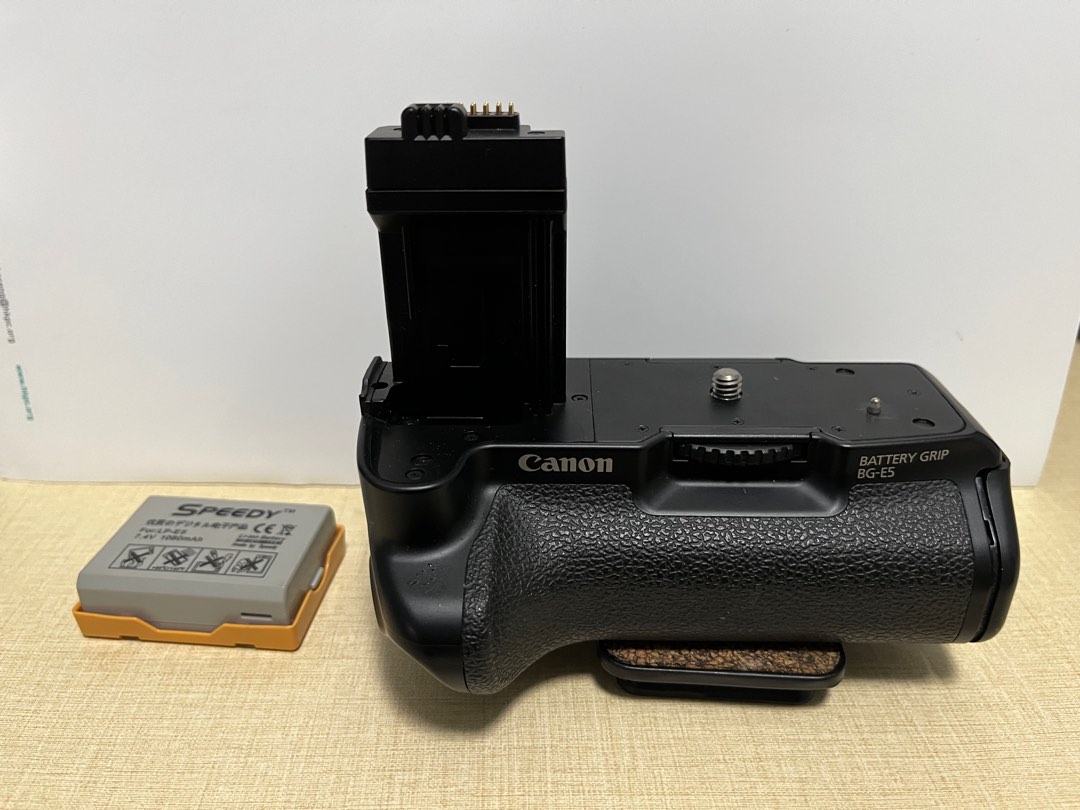 Canon battery grip BGE5, 攝影器材, 相機 Carousell