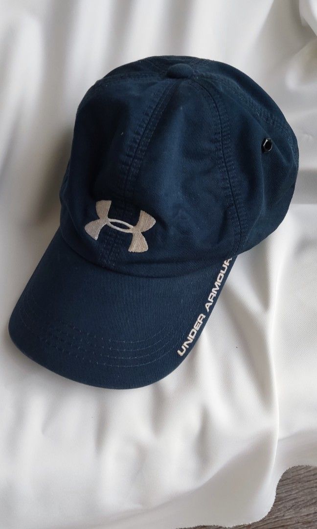 Cap. Under Armour navy blue., Men's Fashion, Watches & Accessories, Cap &  Hats on Carousell