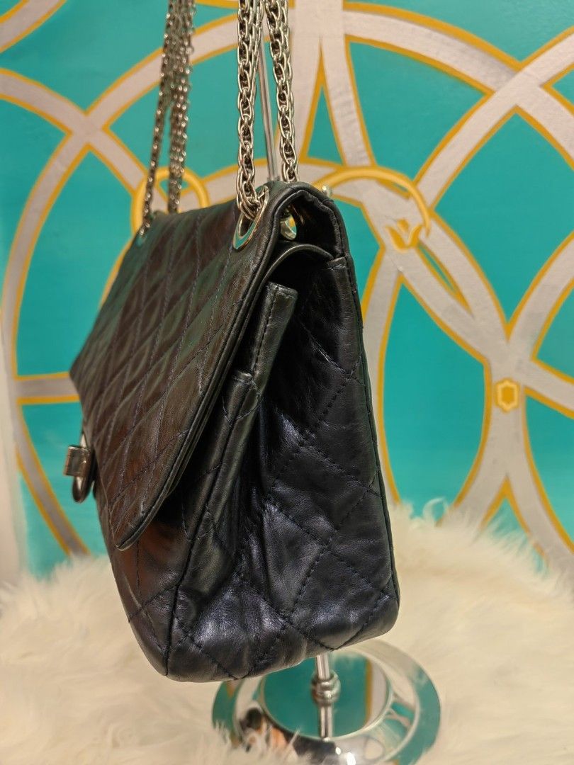 Chanel Double Flap Reissue (Category: Luxury Bags & Wallets) located in Manila. Submitted by goodygoodsbrands (Listing ID 1223354466, Image 2). Description: Prelove Dpuble flap Reissue Maxi. No hologram. 100% Guaranteed Authentic!.
