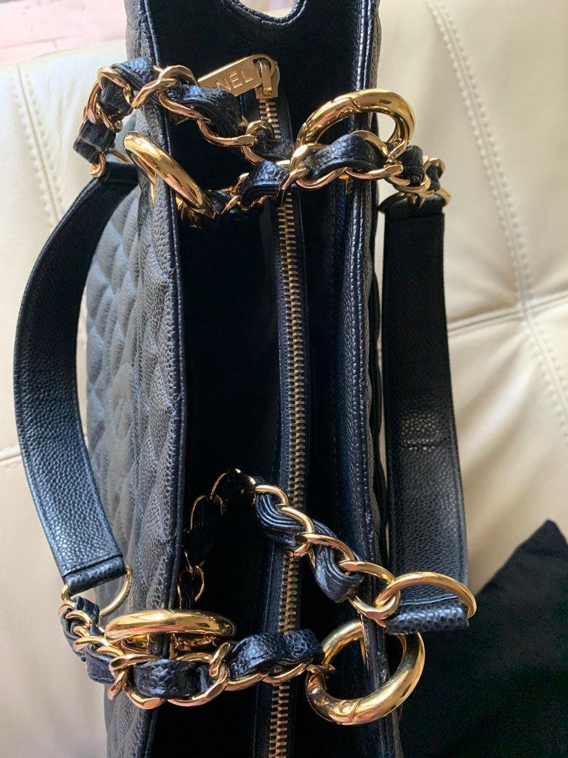 Chanel Grand Shopping Tote Outfit Chanel Grand Shopping Tote In