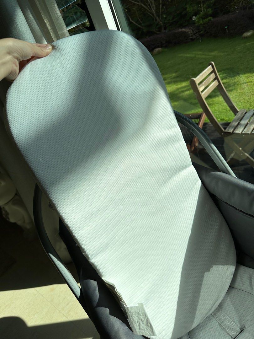 Chicco 41 crib, Babies & Kids, Baby Nursery & Kids Furniture, Cots