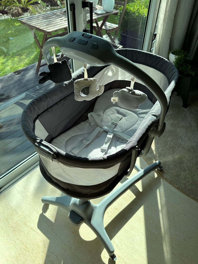 Chicco 41 crib, Babies & Kids, Baby Nursery & Kids Furniture, Cots