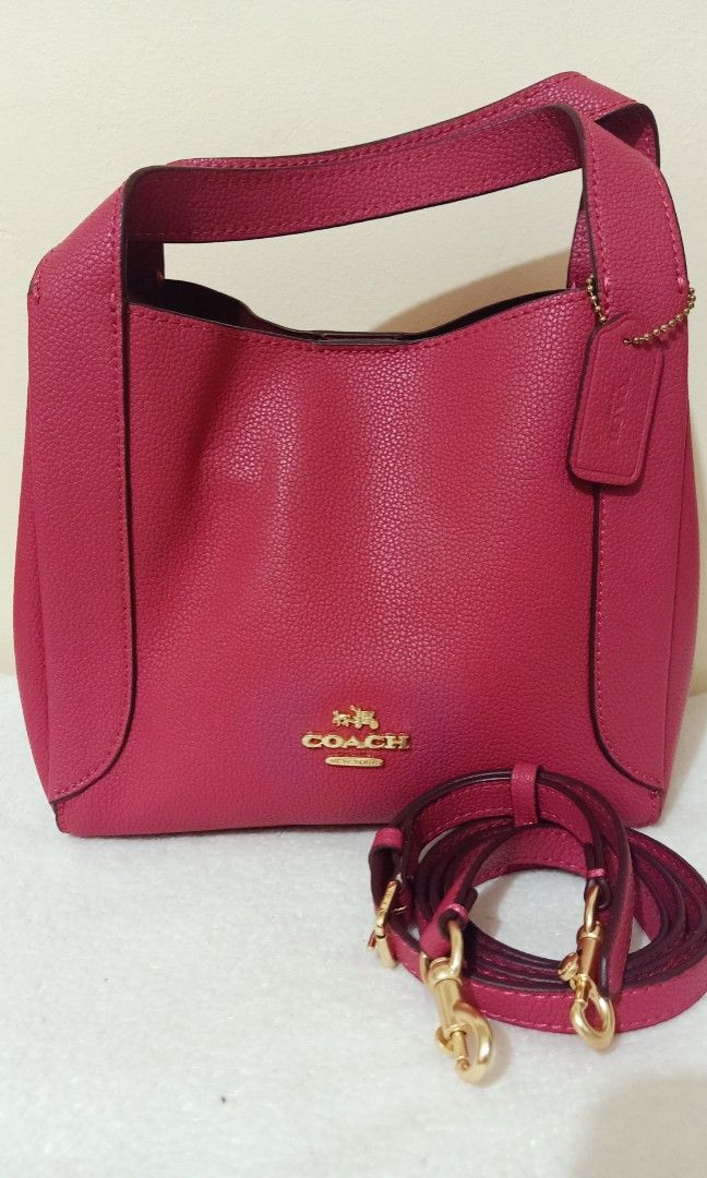 Coach hadley hobo 21 bag on Carousell