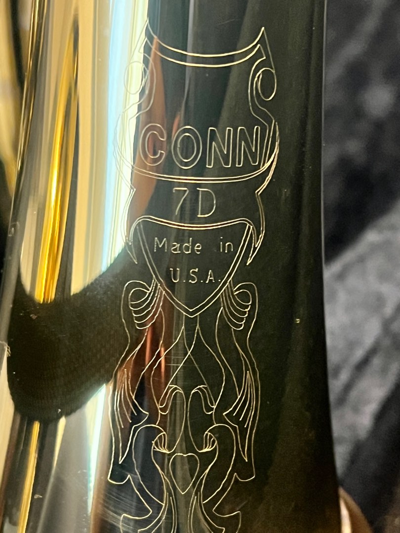 Conn 7D Double French Horn , Hobbies & Toys, Music & Media, Musical