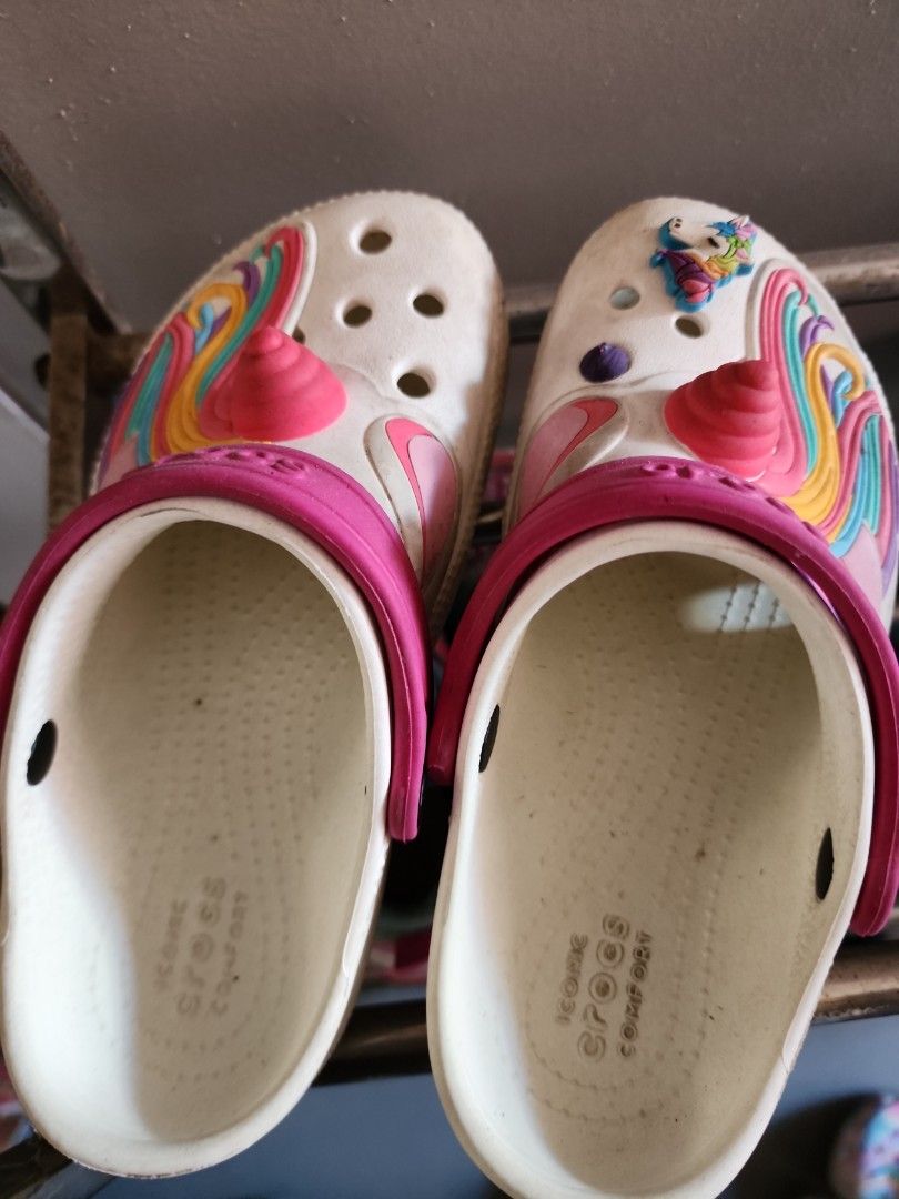 White crocs kids size 3 2025