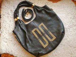 (Category: ) located in . Submitted by cdo_lovedbrands (Listing ID 1223204756, Image 1). Description: .