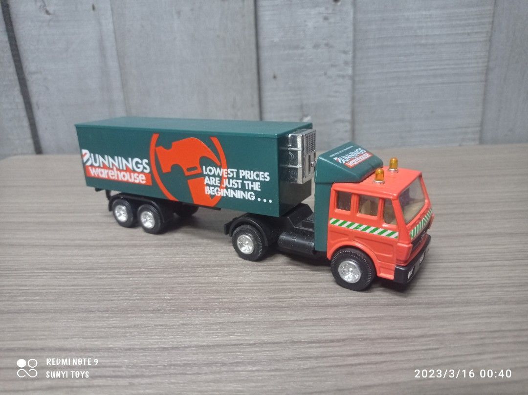 Bunnings warehouse discount toy truck