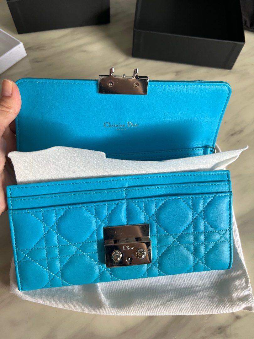 Christian dior hot sale wallet on chain