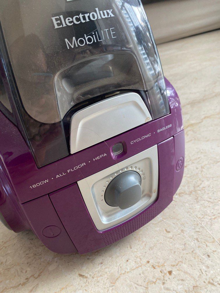 electrolux Vacuum Cleaner (not wireless), TV & Home Appliances, Vacuum