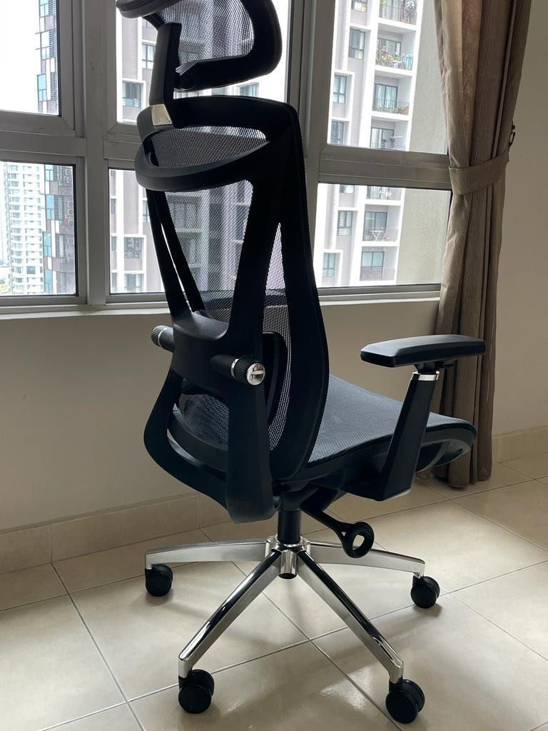 Excellent Condition Alterseat CG07 Ergonomic Office Chair, Furniture