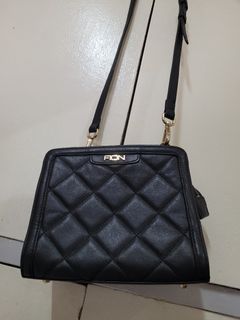 FION leather shoulder bag