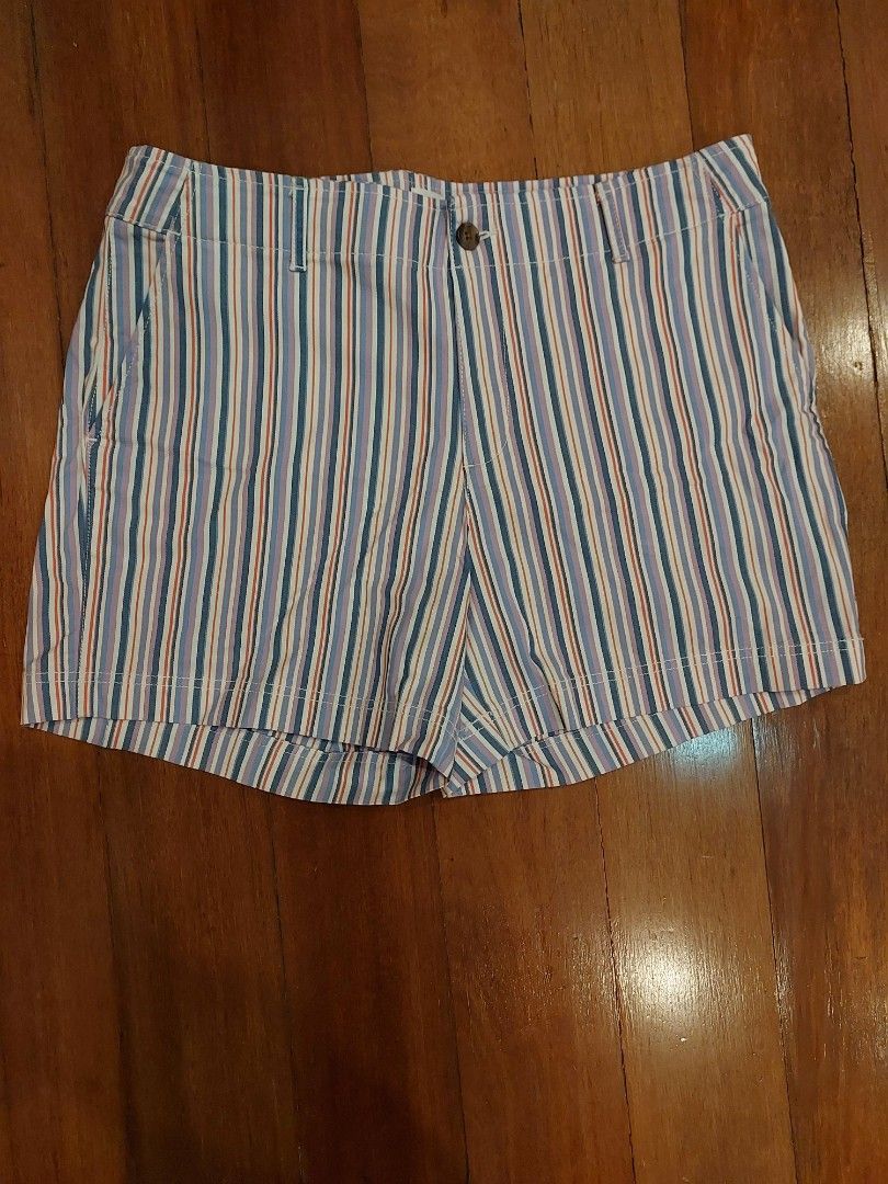 Gap 2025 striped shorts