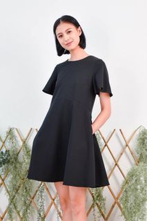 GLADYS SLEEVED DRESS IN BLACK