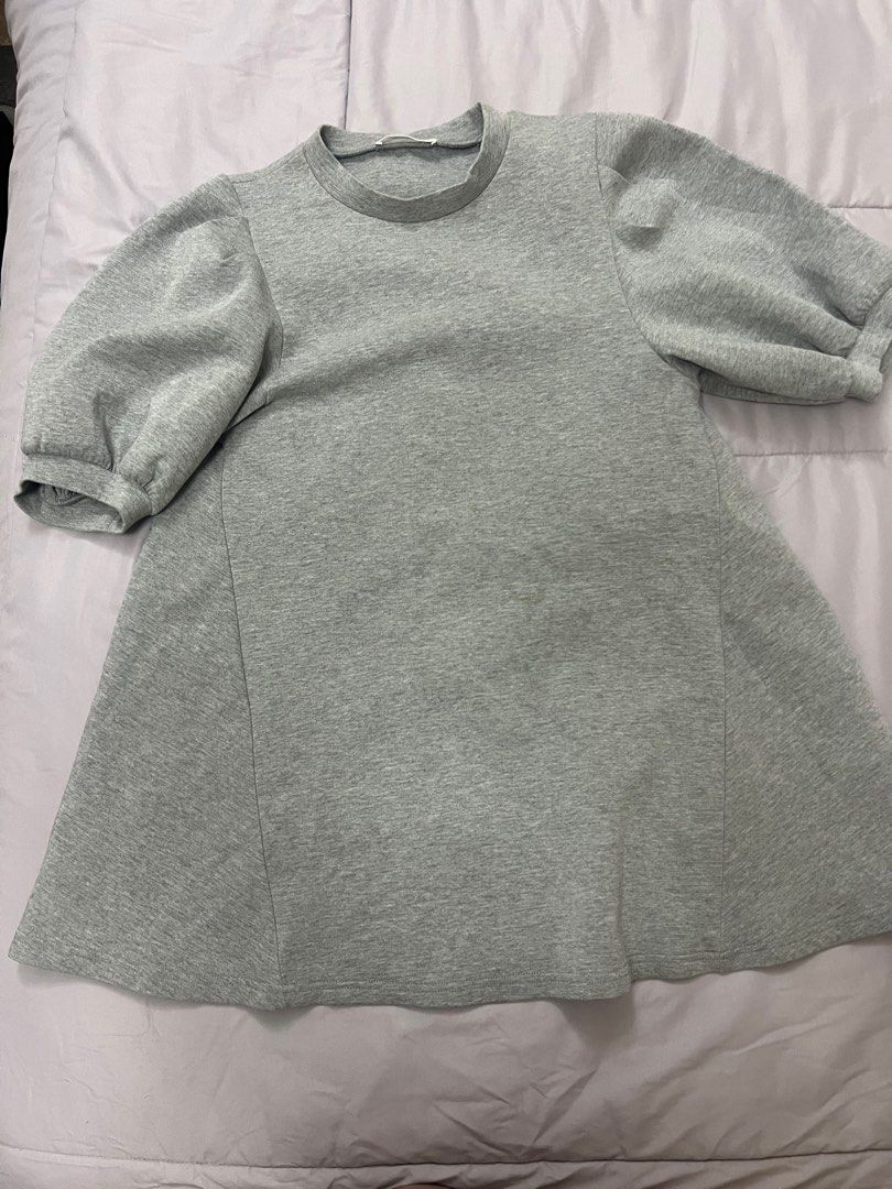 Gray neoprene doll dress (Category: Dresses) located in Quezon City. Submitted by pivotyellowdeclutter (Listing ID 1223344352, Image 1). Description: .