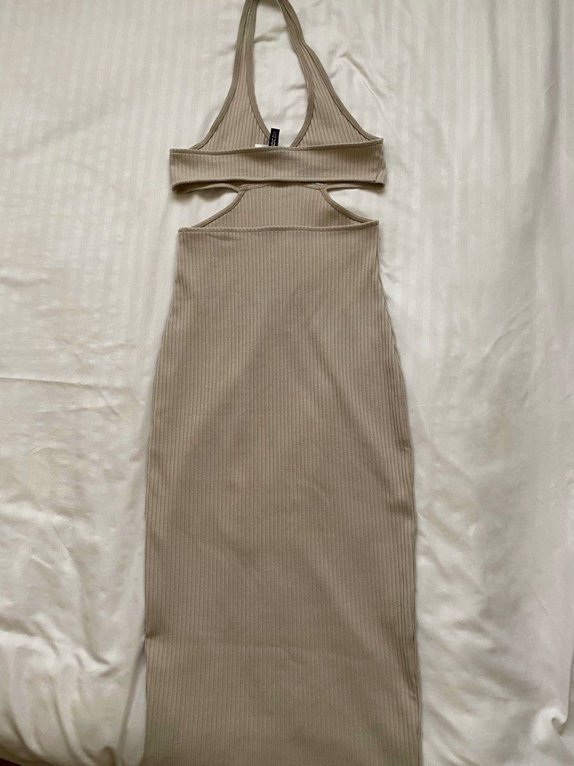 Grey h&m dress (Category: Dresses) located in Pasig City. Submitted by _matchabby (Listing ID 1223263108, Image 2). Description: .