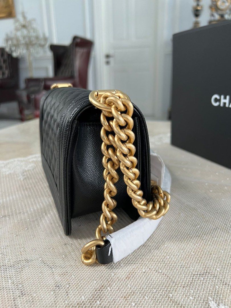 Harga chanel boy hotsell bag