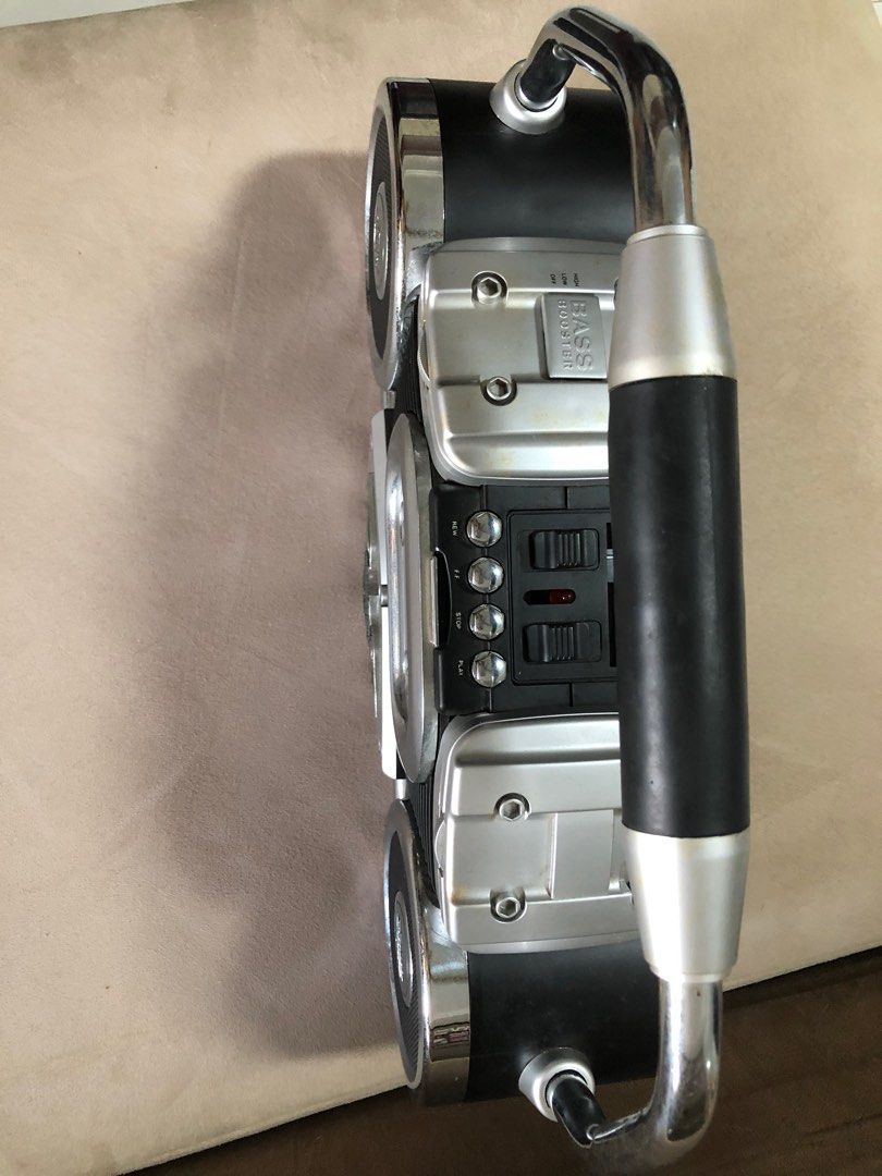 Harley Davidson Nashville Portable Radio Cassette Player With Bass