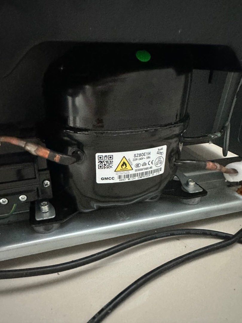 Hisense fridge (need repair), TV & Home Appliances, Kitchen Appliances