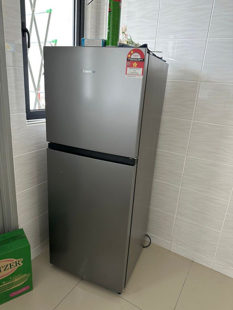 Hisense fridge (need repair), TV & Home Appliances, Kitchen Appliances