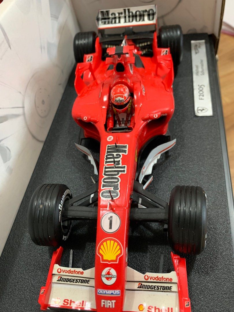 F1 FERRARI F2005 MICHAEL SCHUMACHER DE 2005 AU 1/18 SCALE