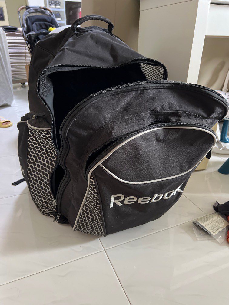 Ice hockey equipment, Sports Equipment, Sports & Games, Racket & Ball ...