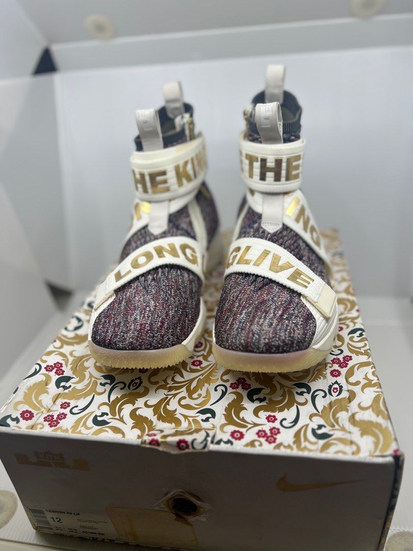 Lebron 15 lifestyle best sale kith stained glass