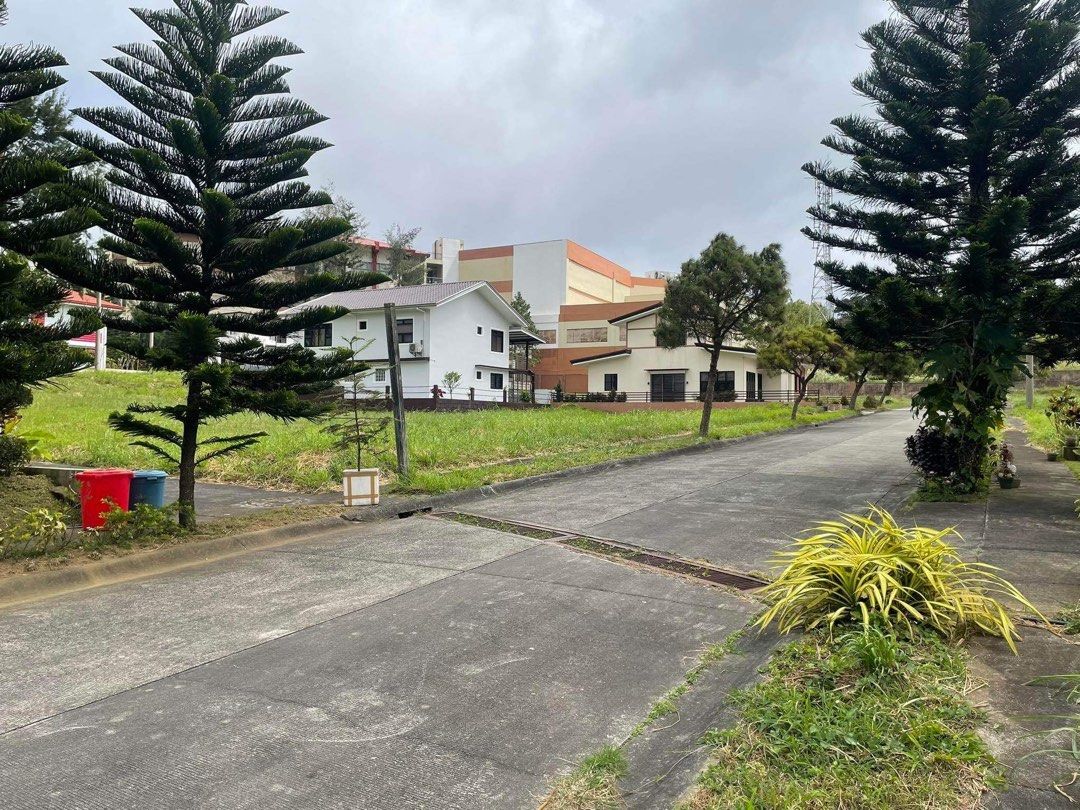 Lot in Bloomfields Tagaytay Exclusive Subdivision, Property, For Sale, Lot on Carousell