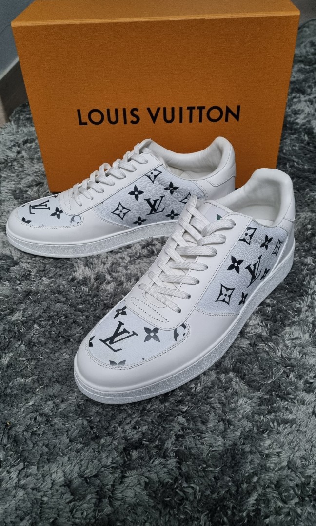 Louis Vuitton Men Sneakers, Luxury, Sneakers & Footwear on Carousell