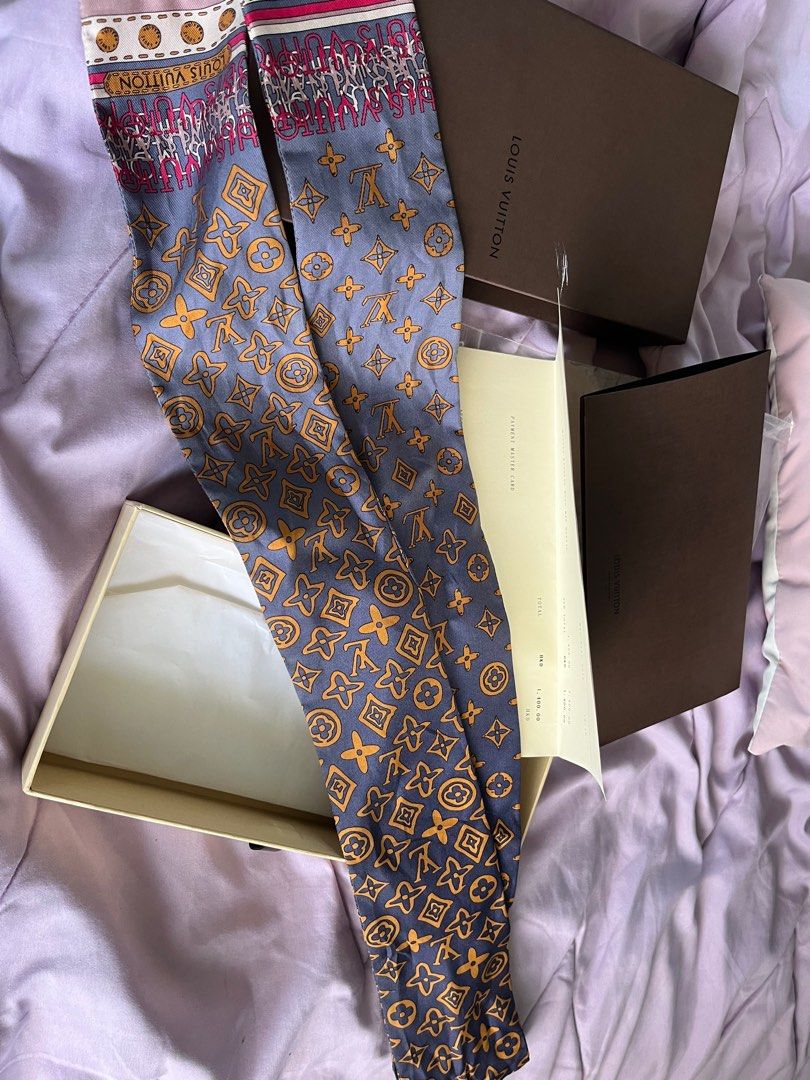 LV Bandeau (Category: Scarves) located in Manila. Submitted by lars13 (Listing ID 1223235039, Image 1). Description: With box Receipt Very good condition.