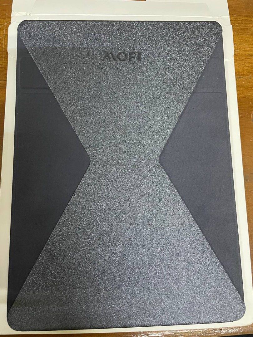 Moft Invisible Tablet and Foldable Stand 9.7 for iPad (Category: Other Mobile & Gadget Accessories) located in Quezon City. Submitted by dacabe (Listing ID 1223319686, Image 3). Description: Never been used Starry Grey RFS: Wrong size.