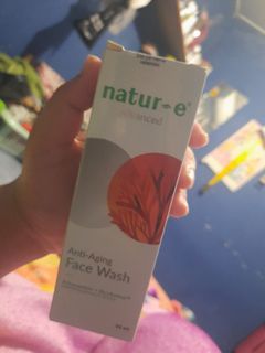 Natur e /Nature Advance Facial Wash