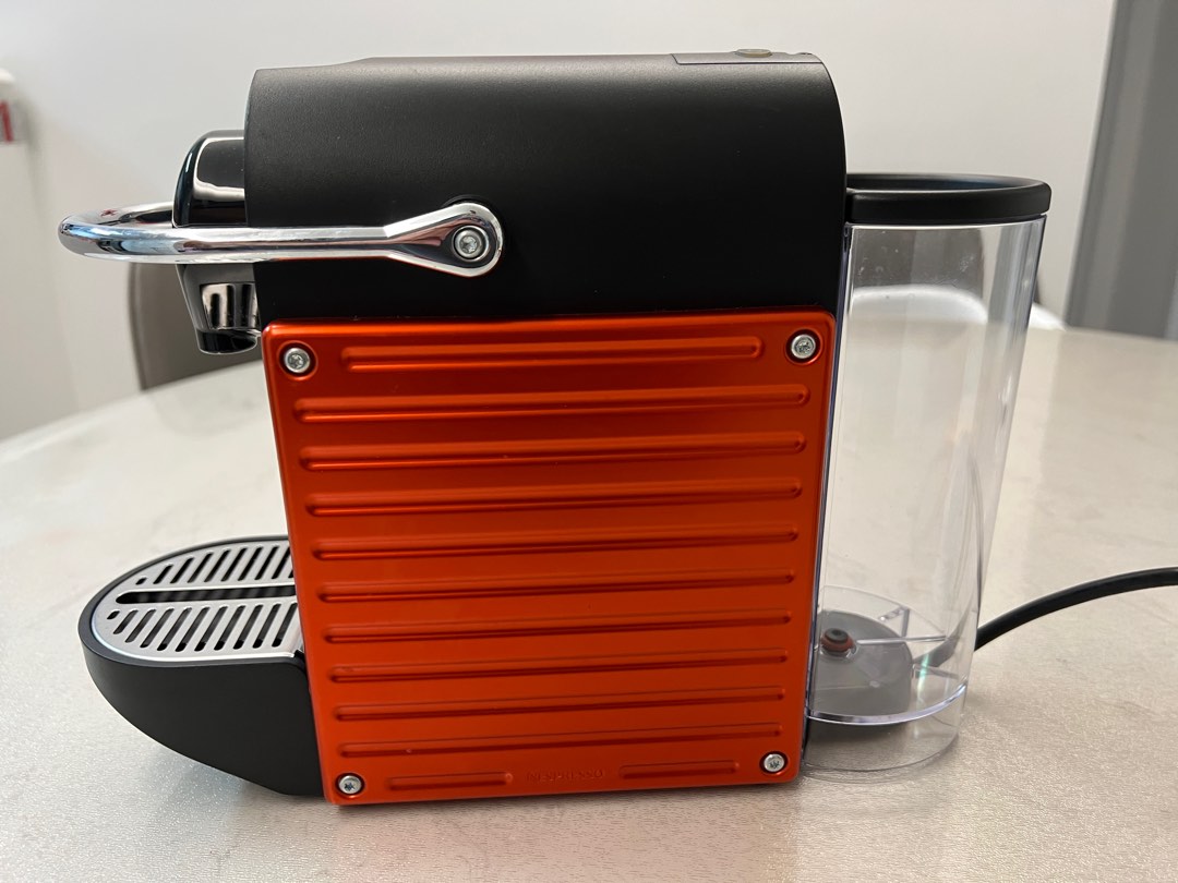 Nespresso Type C60, TV & Home Appliances, Kitchen Appliances, Coffee