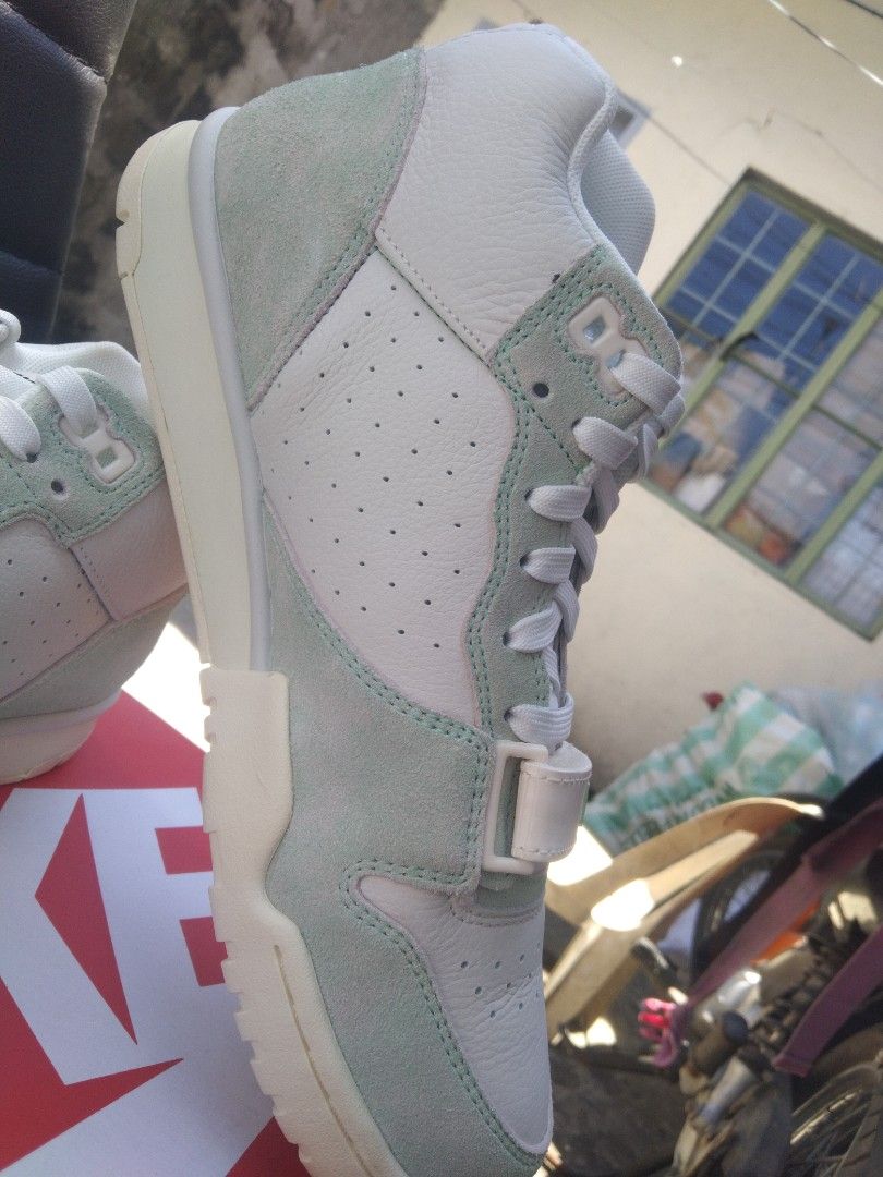 buy nike air trainer