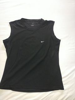 Nike kaos olahraga
