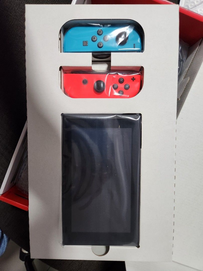Nintendo Switch Gen 2 (warranty until Nov 2023), Video Gaming, Video