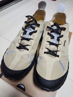 Norda 001 斷市卡其色 US10