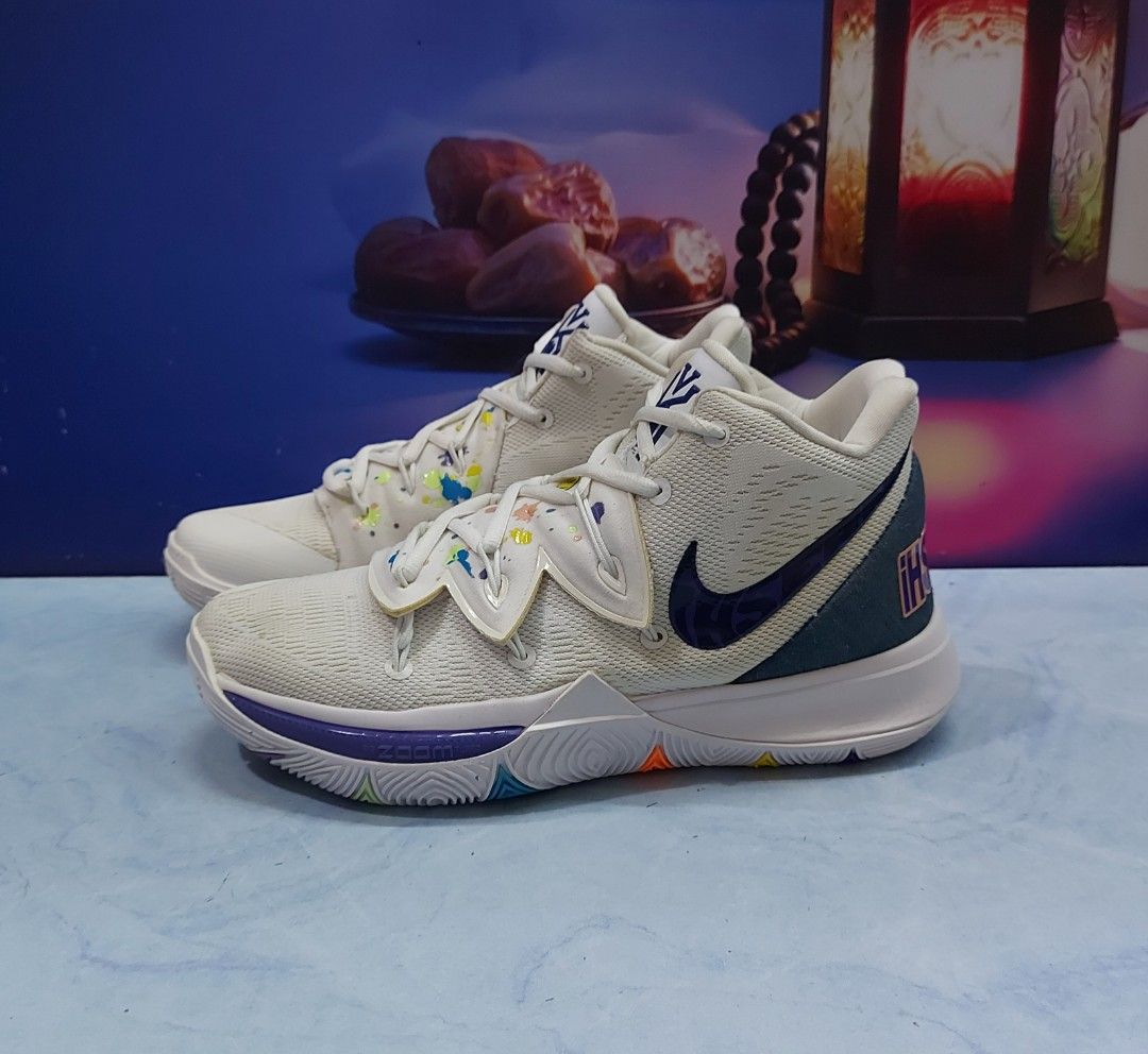 Sepatu Basket Nike Original 615588 007 5 Have a Nice Day Kyrie White Ukuran 41