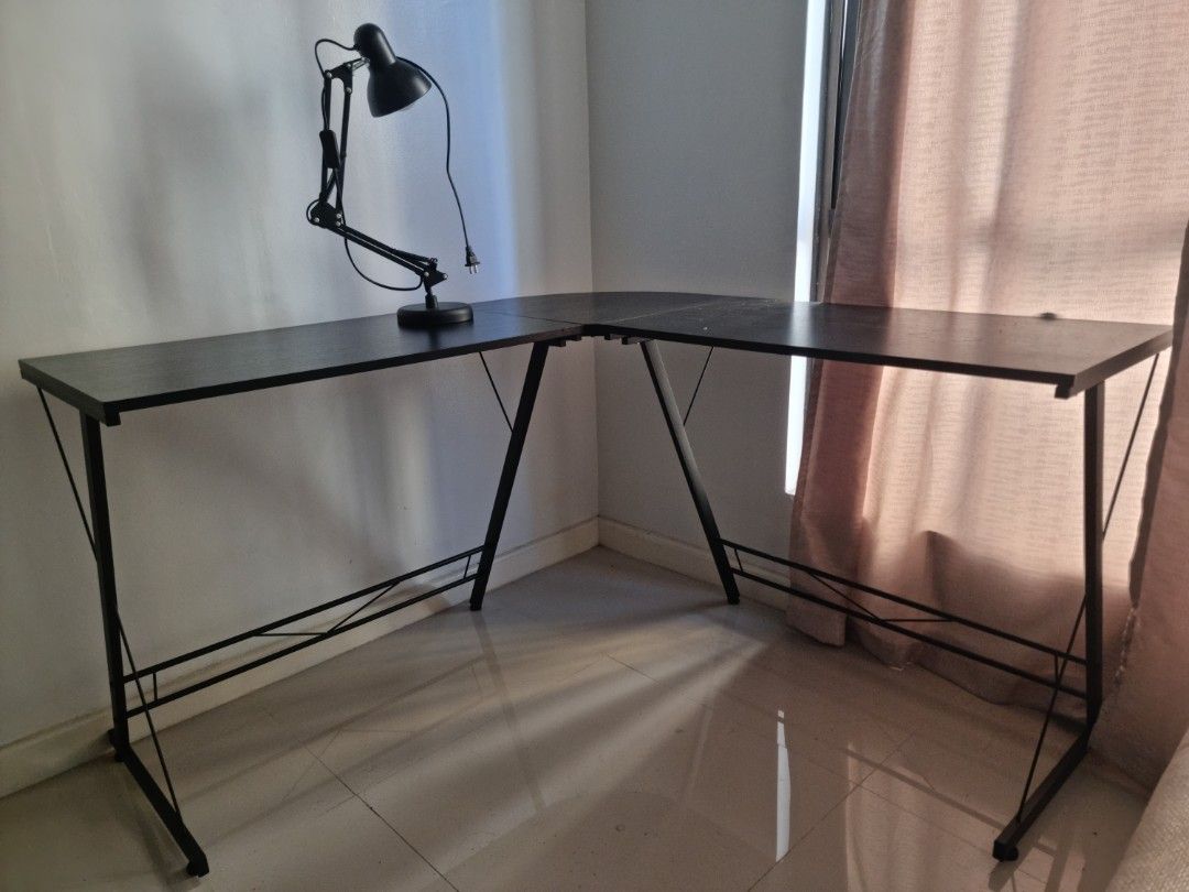 TABLE Office Computer Corner Table For Sale. Last price 1500K only