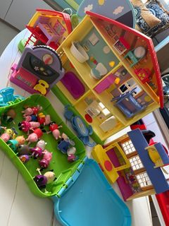Peppa pig house & accessories