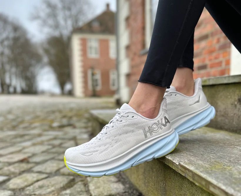 Hoka outlet nimbus cloud