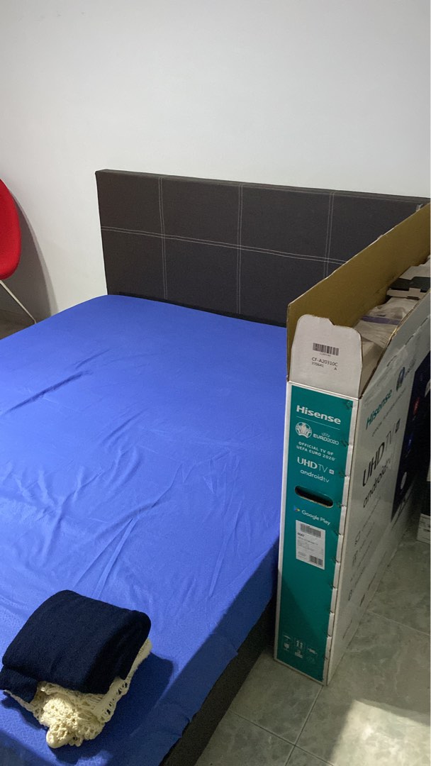 Queen size bed 100, pick up at MacPherson. Arrange own