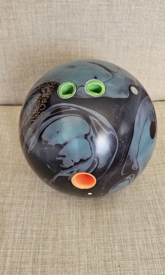 RADICAL GURU SUPREME 15lbs bowling ball, Sports Equipment, Sports