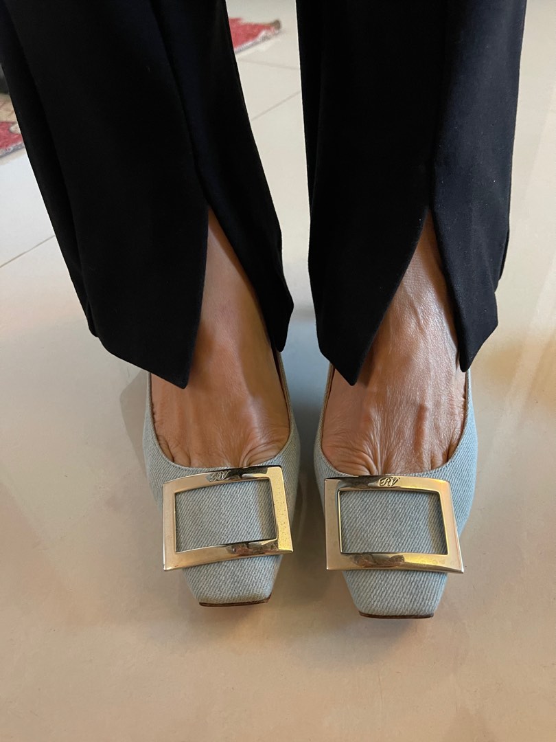 Roger vivier denim shoes 2025