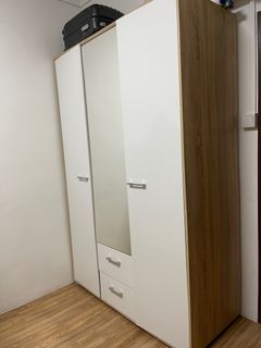 (Category: ) located in . Submitted by 8218m (Listing ID 1223336040, Image 1). Description: .
