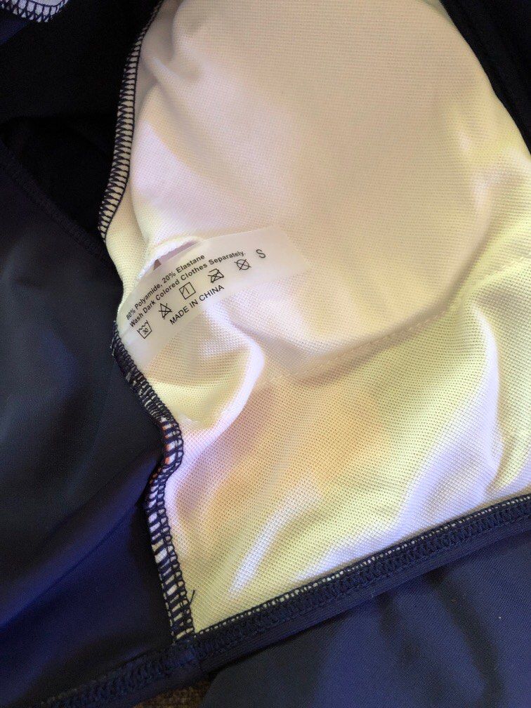 Shein Cropped Rash Guard, Women's Fashion, Swimwear, Rash guard on