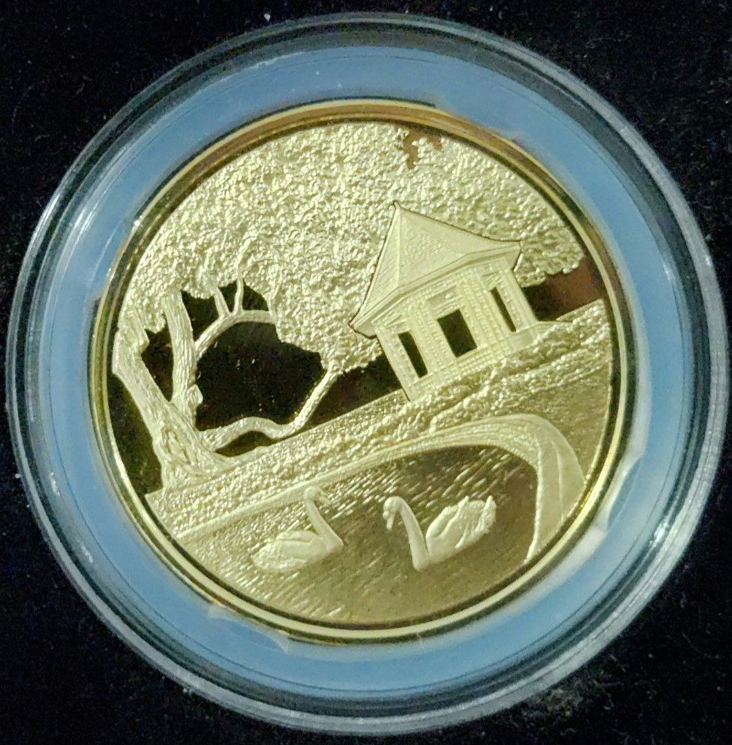 Singapore Botanic Garden UNESCO Gold Plated Medallion, Hobbies & Toys ...