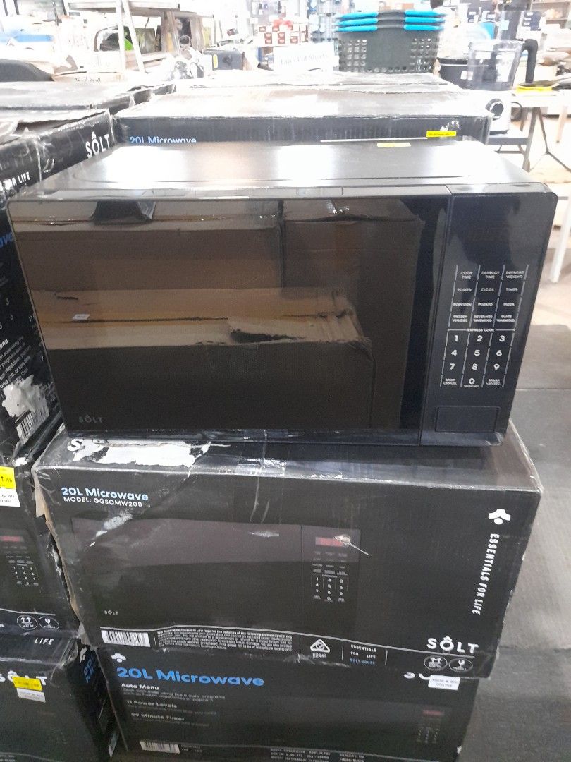 Solt microwave 20L 220v (Category: Other Home Appliances) located in San Jose del Monte. Submitted by raymondquinol164 (Listing ID 1223223995, Image 2). Description: solt 20L microwave oven 220v.