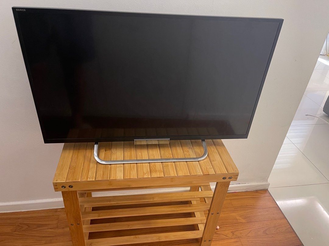 Sony 32 Inches with TV Console, TV & Home Appliances, TV & Entertainment, TV on Carousell