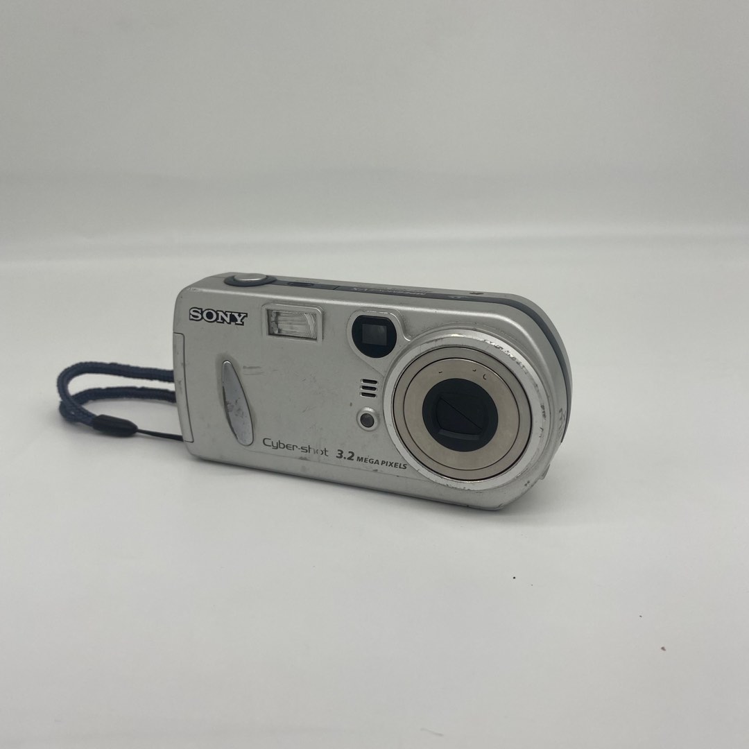 Sony Cybershot DSC P72 (Rare), Photography, Cameras on Carousell