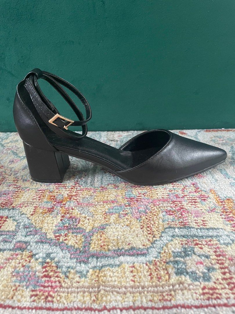 Spurr block heels Women s Fashion Shoes on Carousell